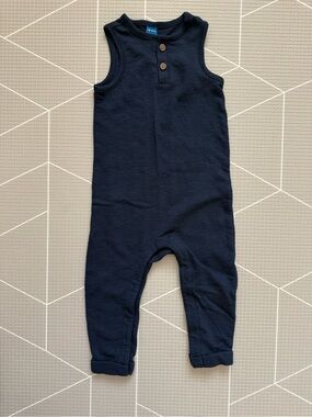 Old Navy|Baby boy/toddler Navy Ribbed Knit Henley sleeveless jumpsuit•••18-24M